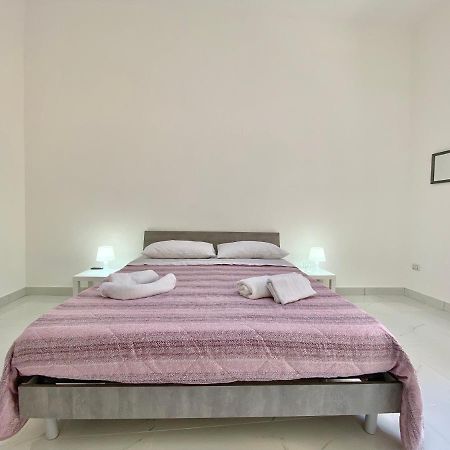 House M&C Apartment Наполи Екстериор снимка