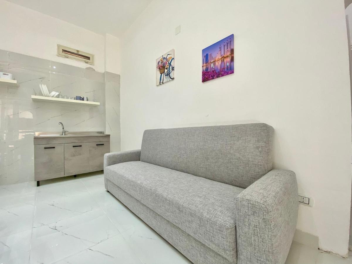 House M&C Apartment Наполи Екстериор снимка